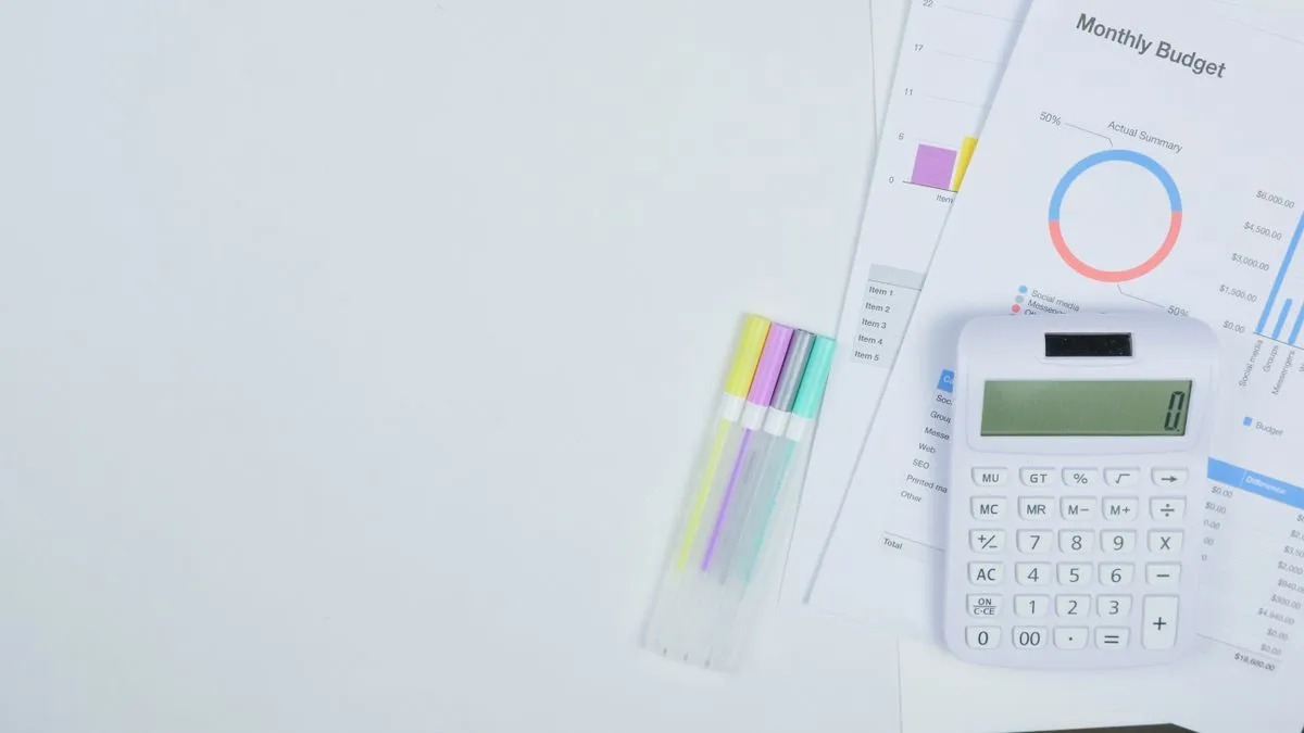 Calculating the monthly payment on a $3,000 loan in Canada