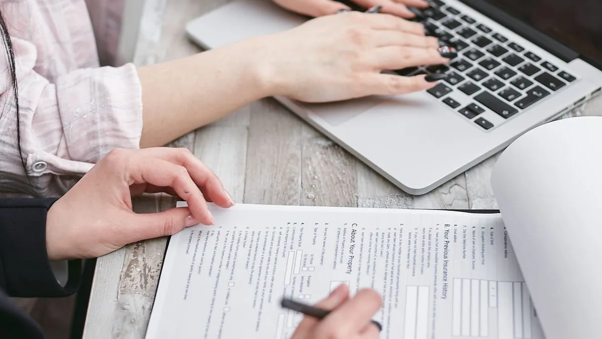Comparing personal loan offers online with a soft credit check in Canada