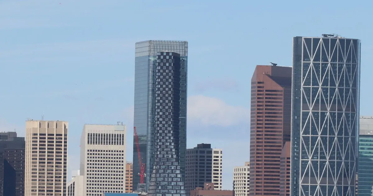 Downtown Calgary towers - installment loans Calgary borrowers compare online